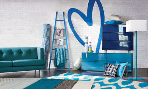 Blue-decor-makes-a-great-transition-to-spring